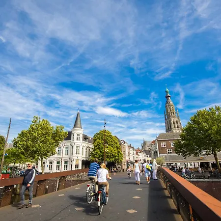 Spacious W Ac, Center アパート Raamsdonksveer